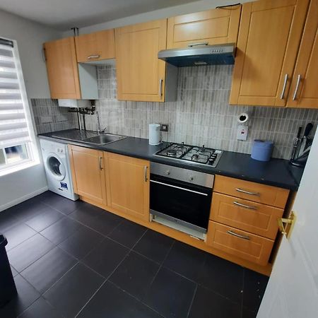 Two Bedroom Luxury House Thamesmead  Exterior foto